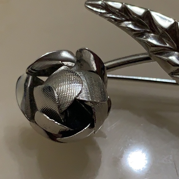 Vintage sterling brooch - Picture 2 of 8